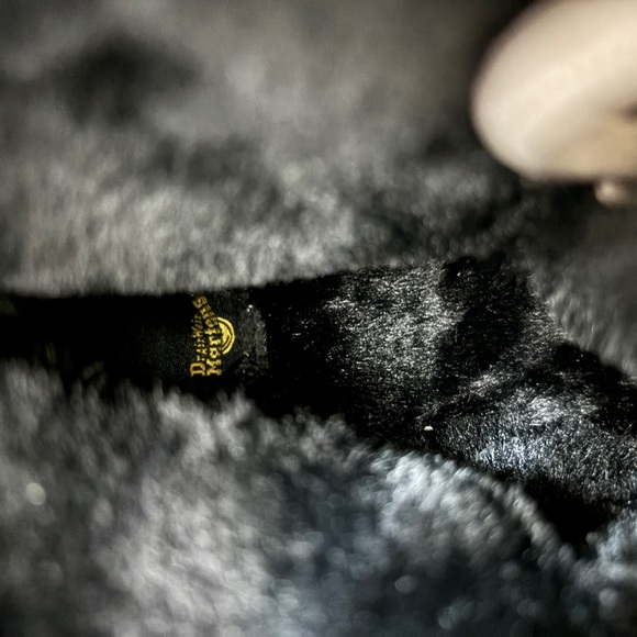 Dr. Martens 1460 SERENA FAUX FUR LINED VIRGINIA LACE UP BOOTS Size 6 - Picture 7 of 8